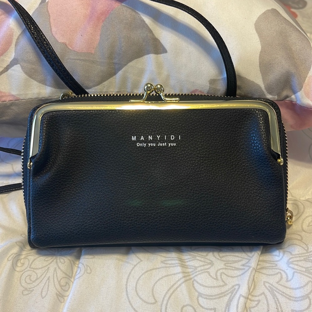 Wallet purse GREAT SHOPPING COMPANION!! Ditch the purse